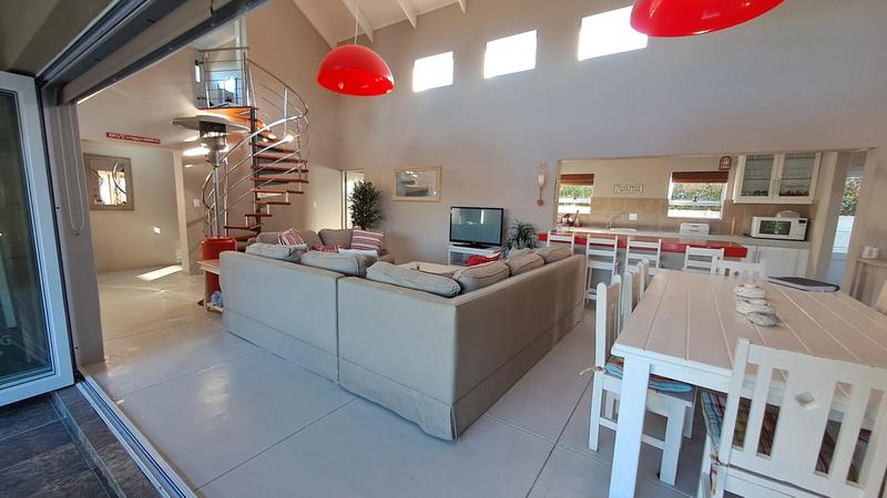 6 Bedroom Property for Sale in Stilbaai Wes Western Cape